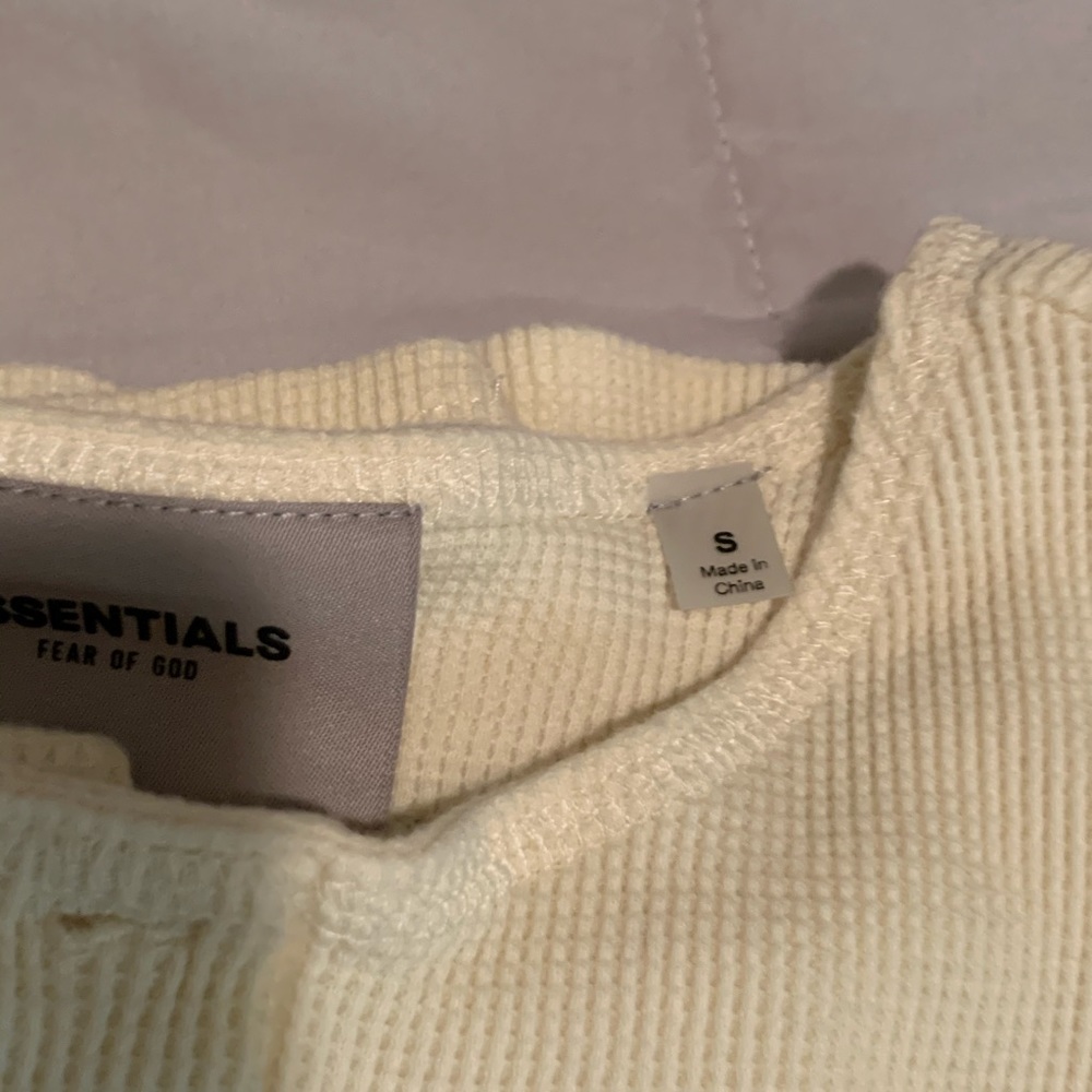 Essential cream - Picture 2 of 4